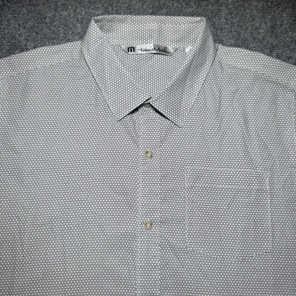 Travis Mathew Button Up Shirt Short Sleeve Men XL White Geometric Dots Golf